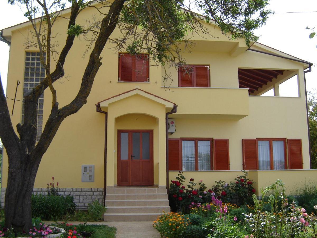 Apartments Maria Пула Экстерьер фото